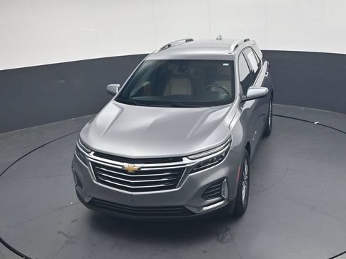 Used 2023 Chevrolet Equinox Premier FWD image 32