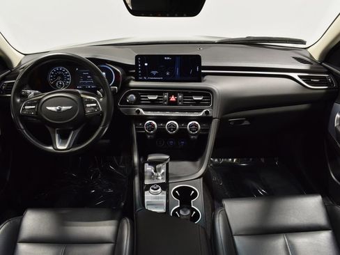 Used 2023 Genesis G70 2.0T image 13