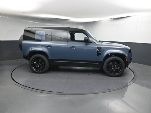 New 2026 Land Rover Defender 110 X-Dynamic SE AWD/4WD image 23