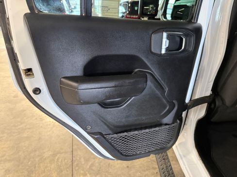 Used 2024 Jeep Wrangler Unlimited Sport AWD/4WD image 40