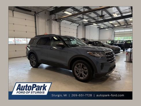 New 2026 Ford Explorer Active w/ Active Comfort Package AWD/4WD image 1