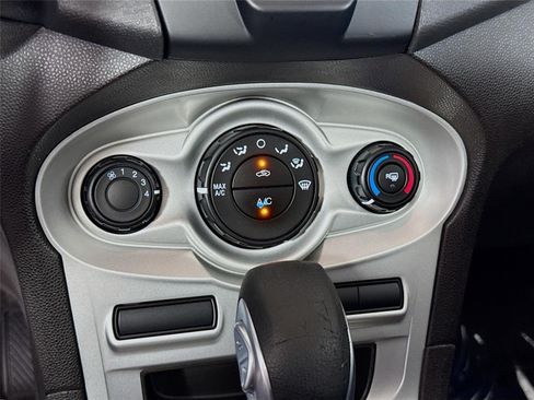 Used 2014 Ford Fiesta SE FWD image 15