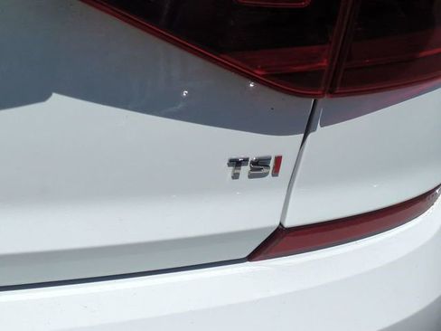 Used 2017 Volkswagen Passat 1.8T S FWD image 13