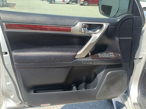 Used 2010 Lexus GX 460 image 26
