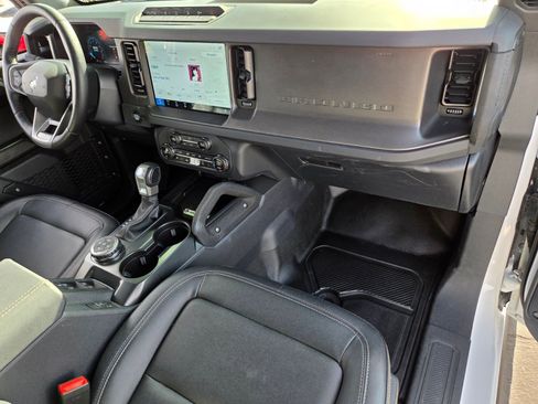 Certified 2025 Ford Bronco Badlands image 16