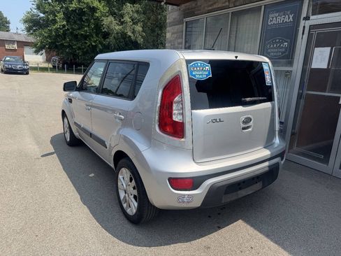 Used 2012 Kia Soul + FWD image 3