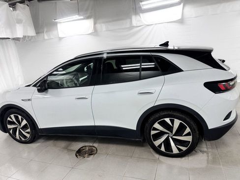 Used 2021 Volkswagen ID.4 1st Edition image 3