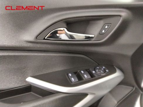 Used 2024 Chevrolet Trax LS FWD image 21