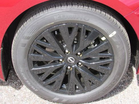 New 2026 Nissan Altima 2.5 SV FWD image 9