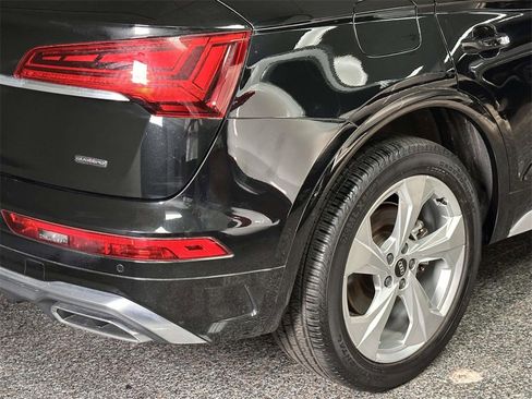 Used 2023 Audi Q5 2.0T Premium Plus w/ Premium Plus Package image 9