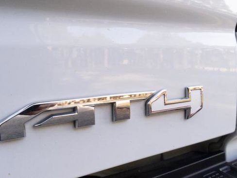 Used 2023 GMC Sierra 1500 AT4 image 41