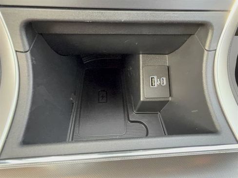 Certified 2022 Ford Edge SEL w/ Convenience Package image 16