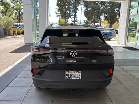 Used 2023 Volkswagen ID.4 Pro S image 4