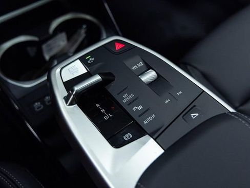 Used 2026 BMW X1 xDrive28i w/ Technology Package image 21