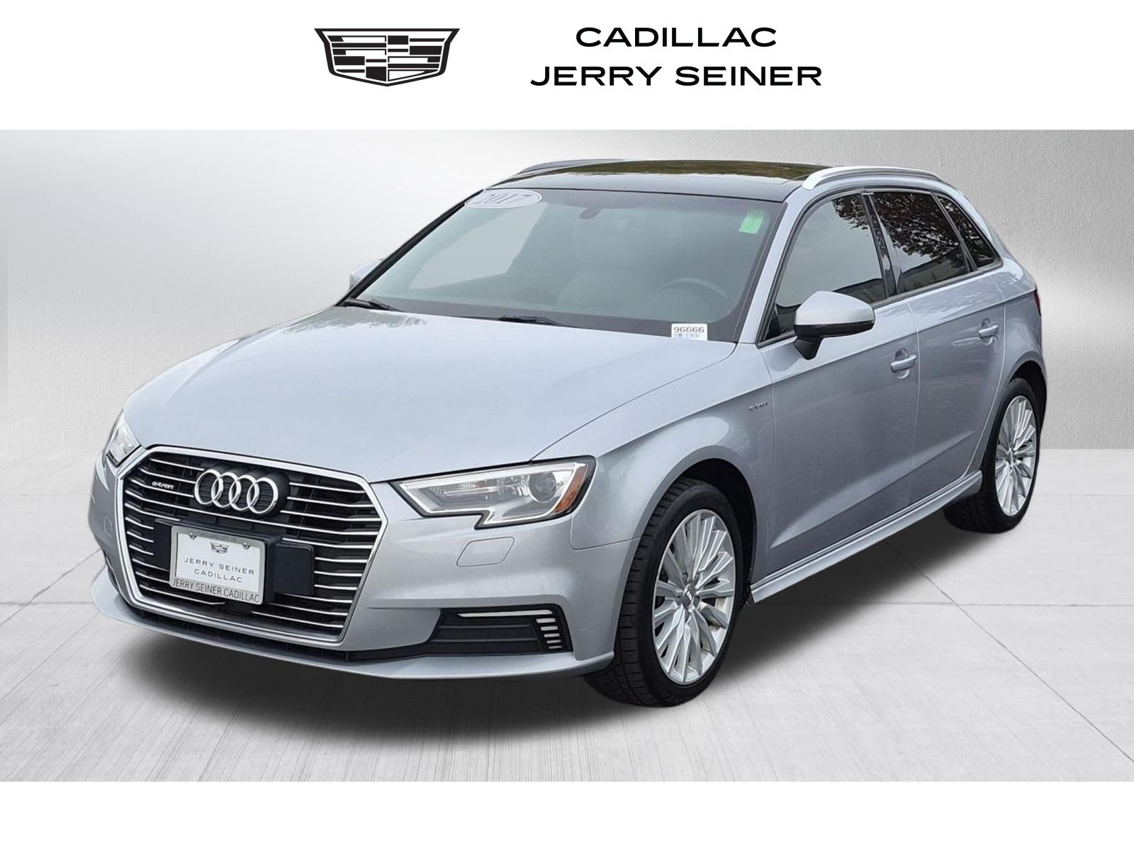 Used 2017 Audi A3 e-tron Premium FWD image 1