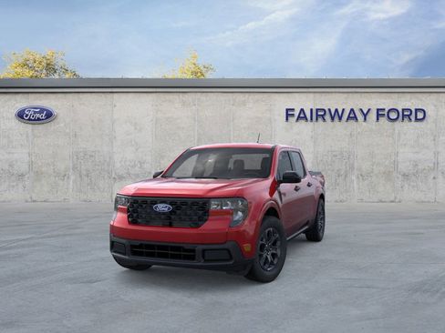 New 2025 Ford Maverick XLT w/ XLT Luxury Package image 2