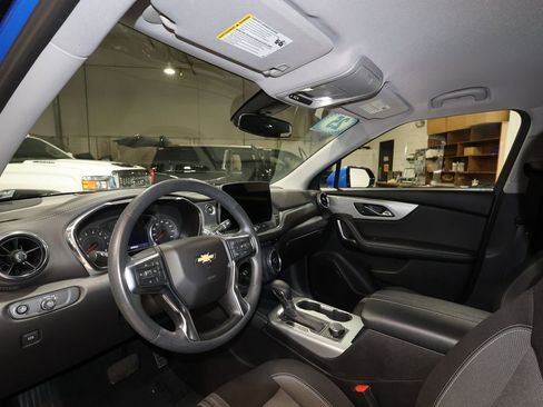 Certified 2025 Chevrolet Blazer LT image 9