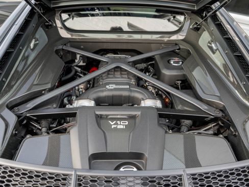 Used 2017 Audi R8 V10 plus AWD/4WD image 31