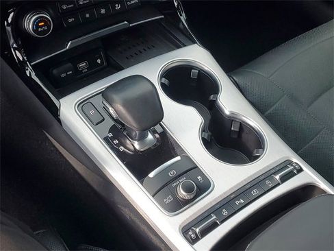 Used 2022 Kia Stinger GT2 image 27