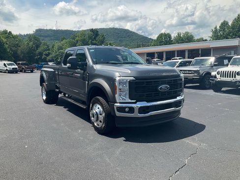 Certified 2026 Ford F450 XL w/ XL Driver Assist Package AWD/4WD image 3