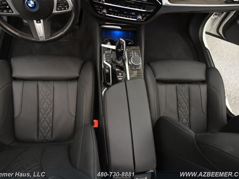 Used 2023 BMW 530e w/ M Sport Package RWD image 22