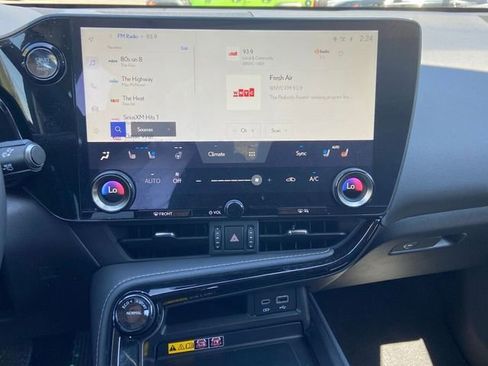 Certified 2025 Lexus NX 350 AWD w/ Accessory Package (2T) image 22