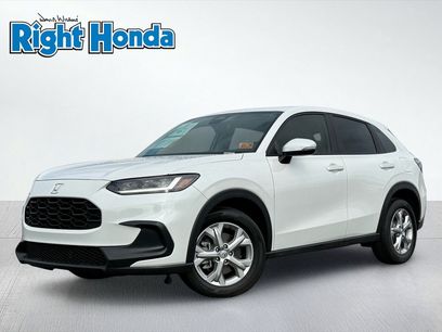 Used 2025 Honda HR-V LX