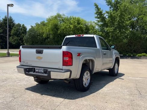 Used 2011 Chevrolet Silverado 1500 LT w/ Interior Plus Package AWD/4WD image 8
