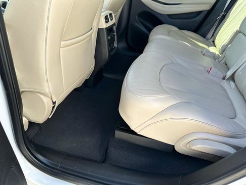 Used 2020 Buick Envision Premium image 10