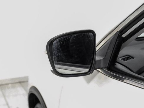 Used 2017 Nissan Rogue S FWD image 41