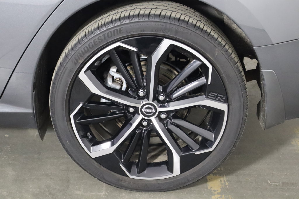 Used 2024 Nissan Altima 2.5 SR AWD/4WD image 38