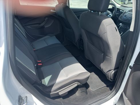 Used 2018 Ford C-MAX SE FWD image 12