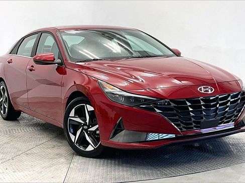 Certified 2023 Hyundai Elantra Limited w/ Cargo Package image 11