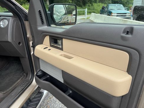 Used 2013 Ford F150 XLT w/ Luxury Equipment Group AWD/4WD image 14