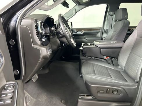 Used 2024 GMC Sierra 1500 Elevation image 12