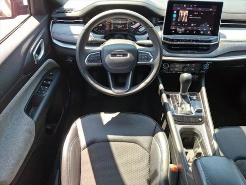 Certified 2024 Jeep Compass Latitude AWD/4WD image 22