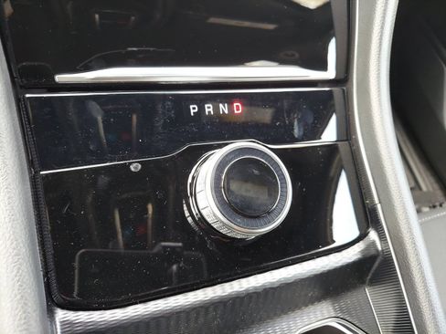 Certified 2026 Jeep Grand Cherokee Laredo AWD/4WD image 21