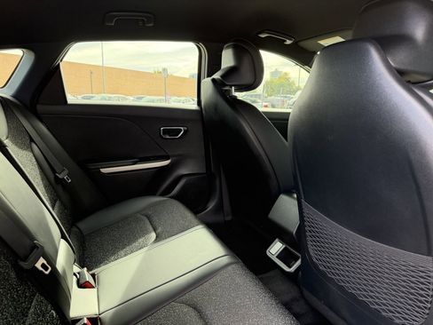 Used 2025 Kia K4 GT-Line image 38