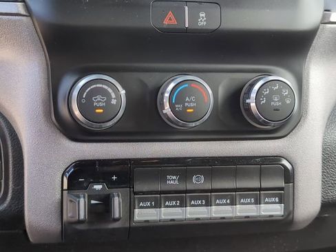 Used 2022 RAM 2500 Tradesman w/ Chrome Appearance Group image 19