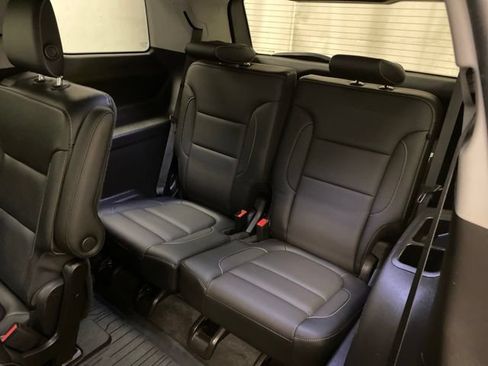 Used 2019 GMC Acadia SLT w/ Black Edition AWD/4WD image 20
