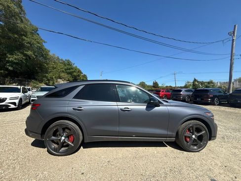 New 2027 Genesis GV70 3.5T Prestige AWD/4WD image 4