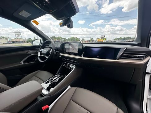 New 2026 Audi Q5 Premium Plus AWD/4WD image 32