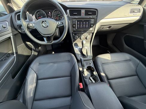 Used 2020 Volkswagen Golf 4-Door FWD image 28