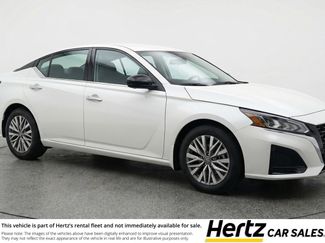 Used 2025 Nissan Altima 2.5 SV video 1