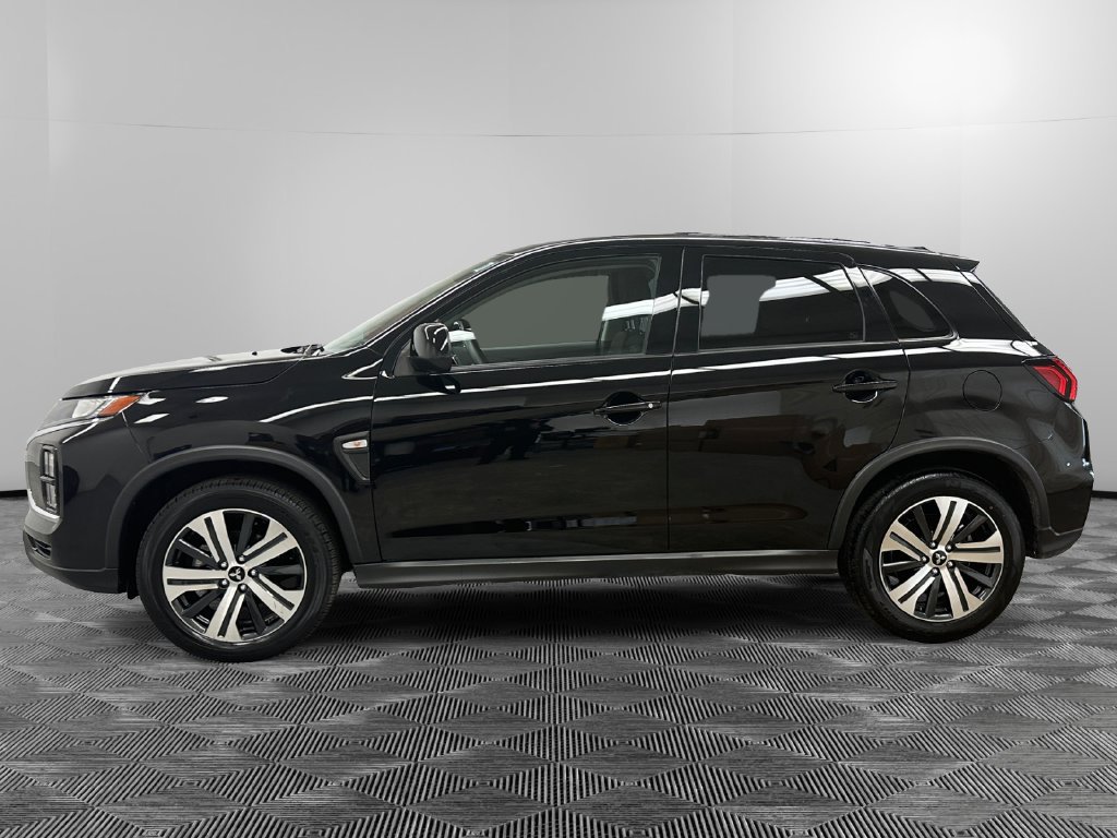 Used 2026 Mitsubishi Outlander Sport ES AWD/4WD image 2