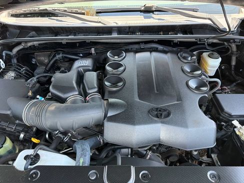 Used 2017 Toyota 4Runner Limited RWD image 17