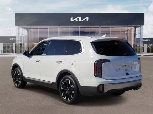 Certified 2025 Kia Telluride SX FWD image 4