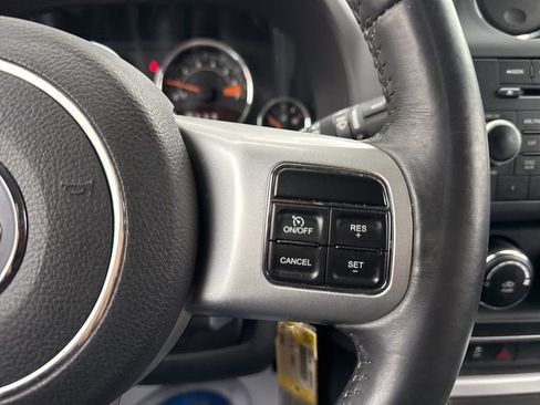 Used 2017 Jeep Compass High Altitude image 28