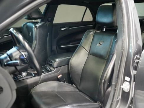 Used 2022 Chrysler 300 S w/ Comfort Group RWD image 22