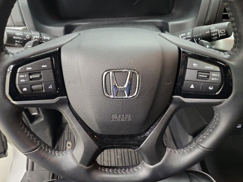 Certified 2025 Honda Odyssey Touring image 26